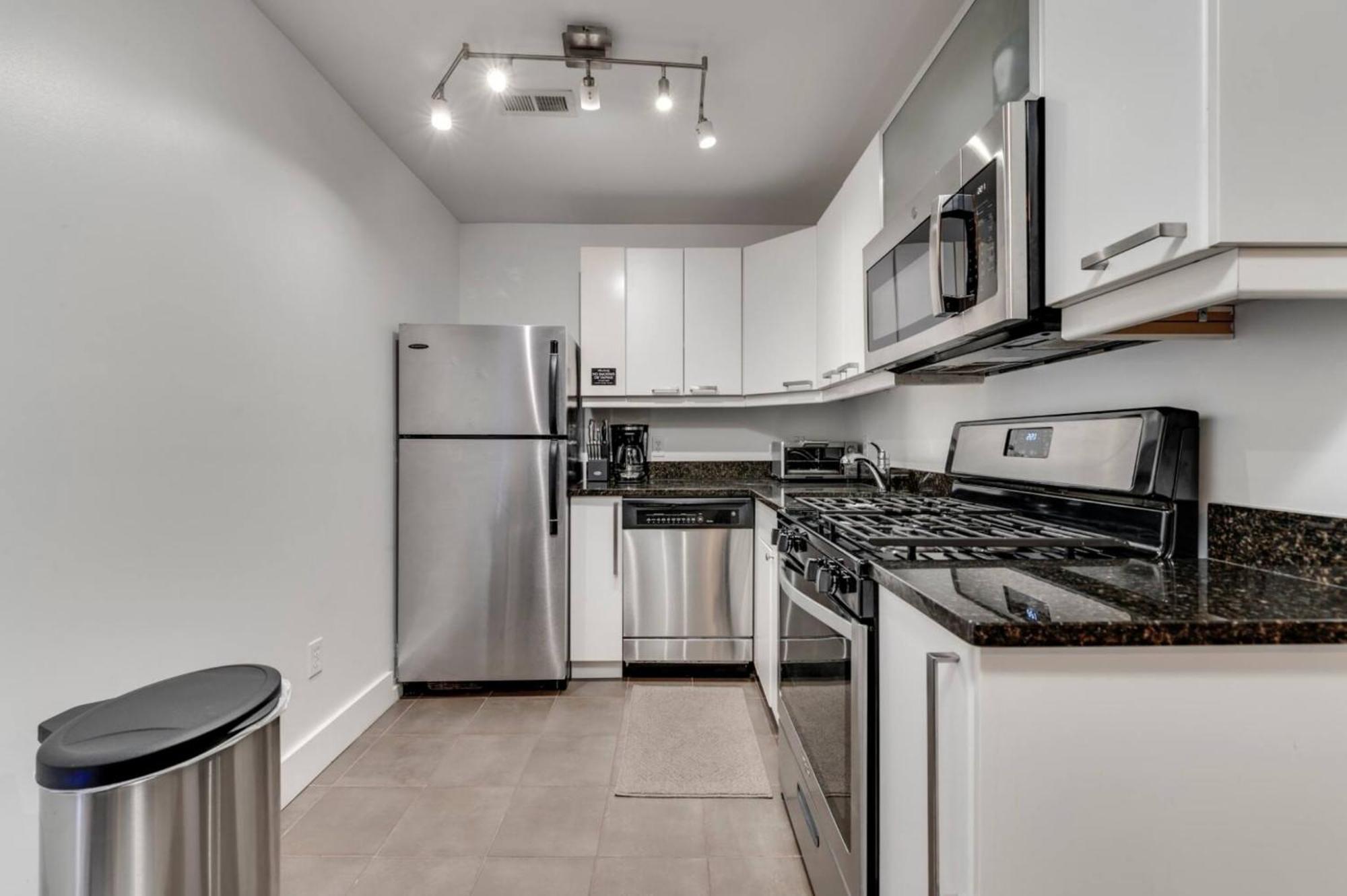 Апартаменты Charming 2Bd1Ba In Hip Area - Near Metro Вашингтон Экстерьер фото